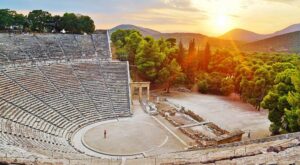 Peloponnese Tour: Corinth, Epidaurus, Mycenae and Nafplio